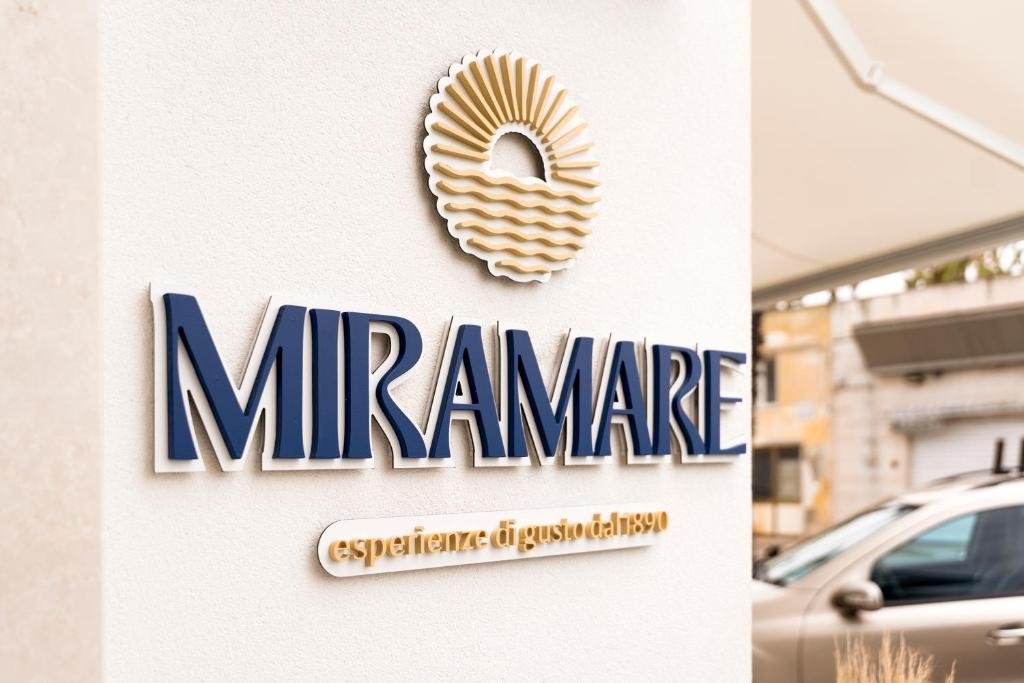 Hotel Miramare entrance in Porto Cesareo